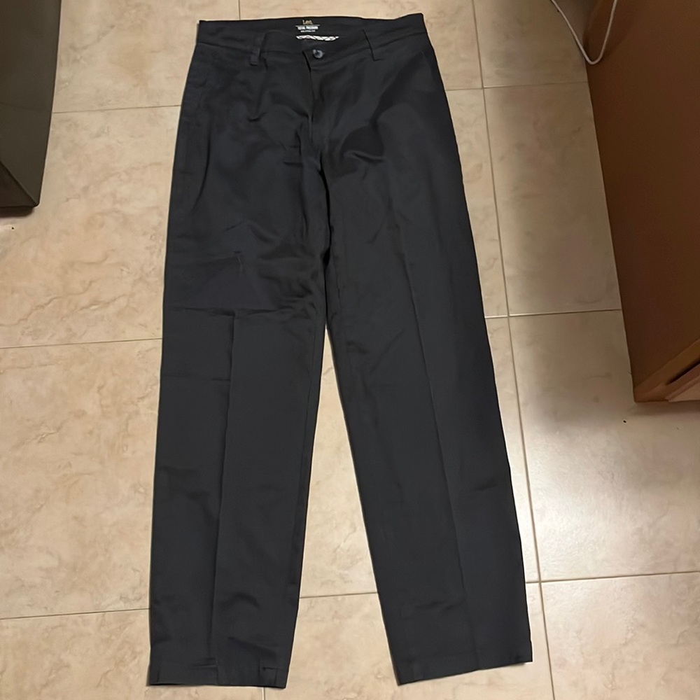 Lee total freedom gray dress pants 30x32